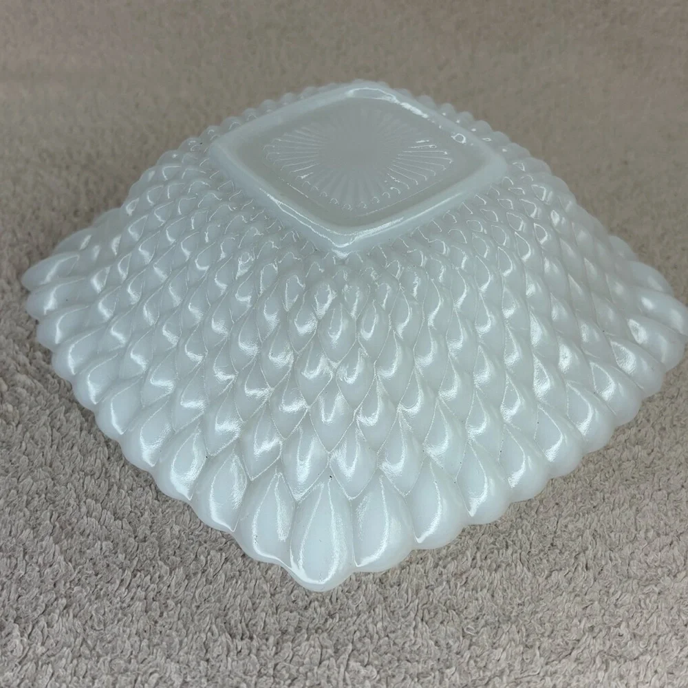 Vintage Milk Glass Square Bowls Set of 2 White Diamond Hobnail Pattern Retro VTG